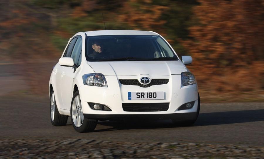  Toyota Auris SR180 2008 года  (фото 2 из 10)